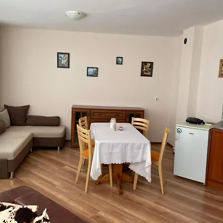 палм корт Sunny Beach